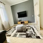 Appartamento Stylish 3-bedroom Flat In