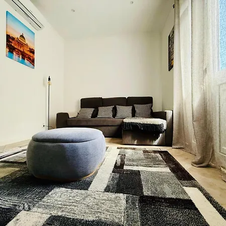 Stylish 3-bedroom Flat In * Funchal