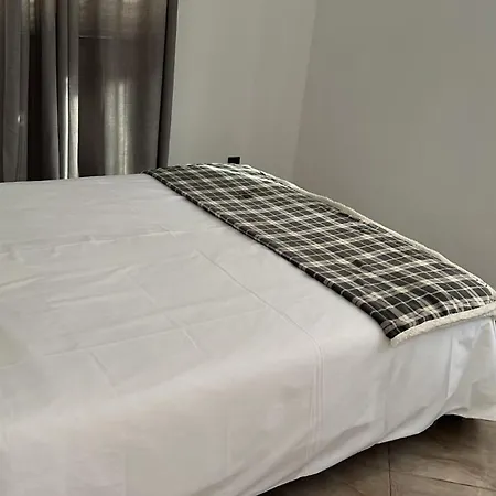 Stylish 3-bedroom Flat In