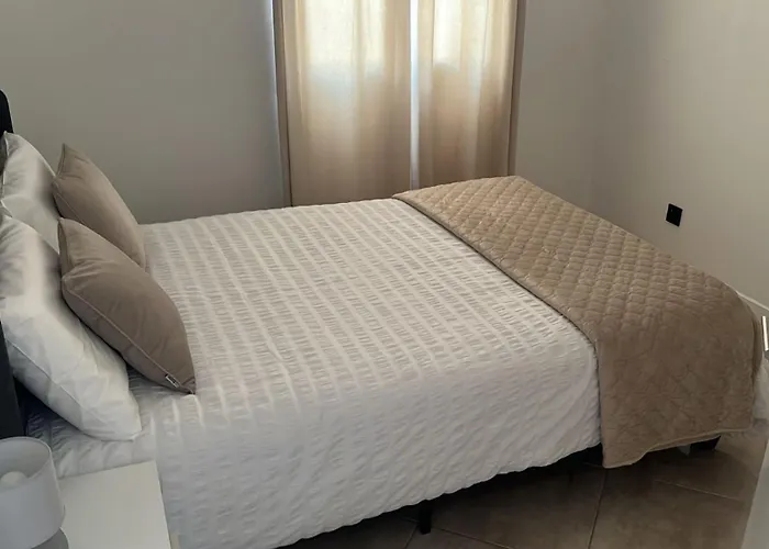 Stylish 3-bedroom Flat In Apartamento Funchal (Madeira)
