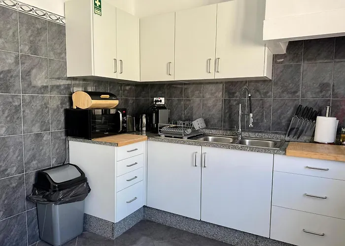 Apartamento Stylish 3-bedroom Flat In