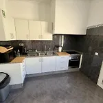 Stylish 3-bedroom Flat In 公寓 丰沙尔